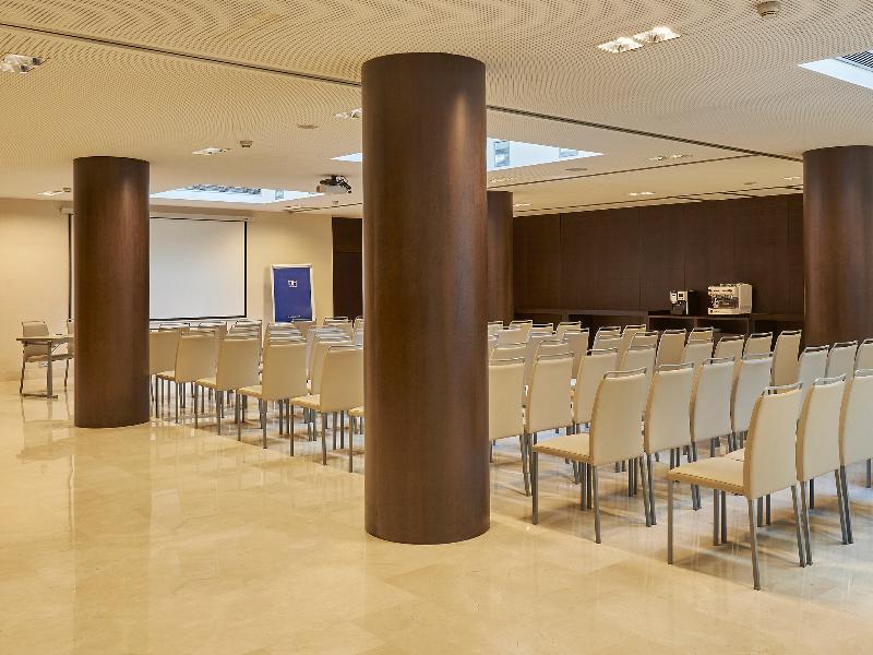 Nh Sants Barcelona Hotel Ngoại thất bức ảnh